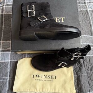 Twinset Simona Barbieri Biker Black Buckle Oiled Suede Distressed Boots NIB